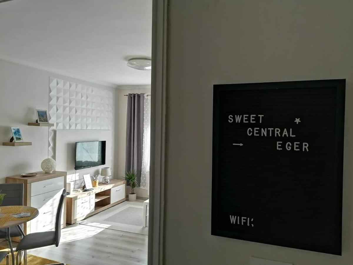 Sweet Central Apartment ,In The City Center エゲル エクステリア 写真